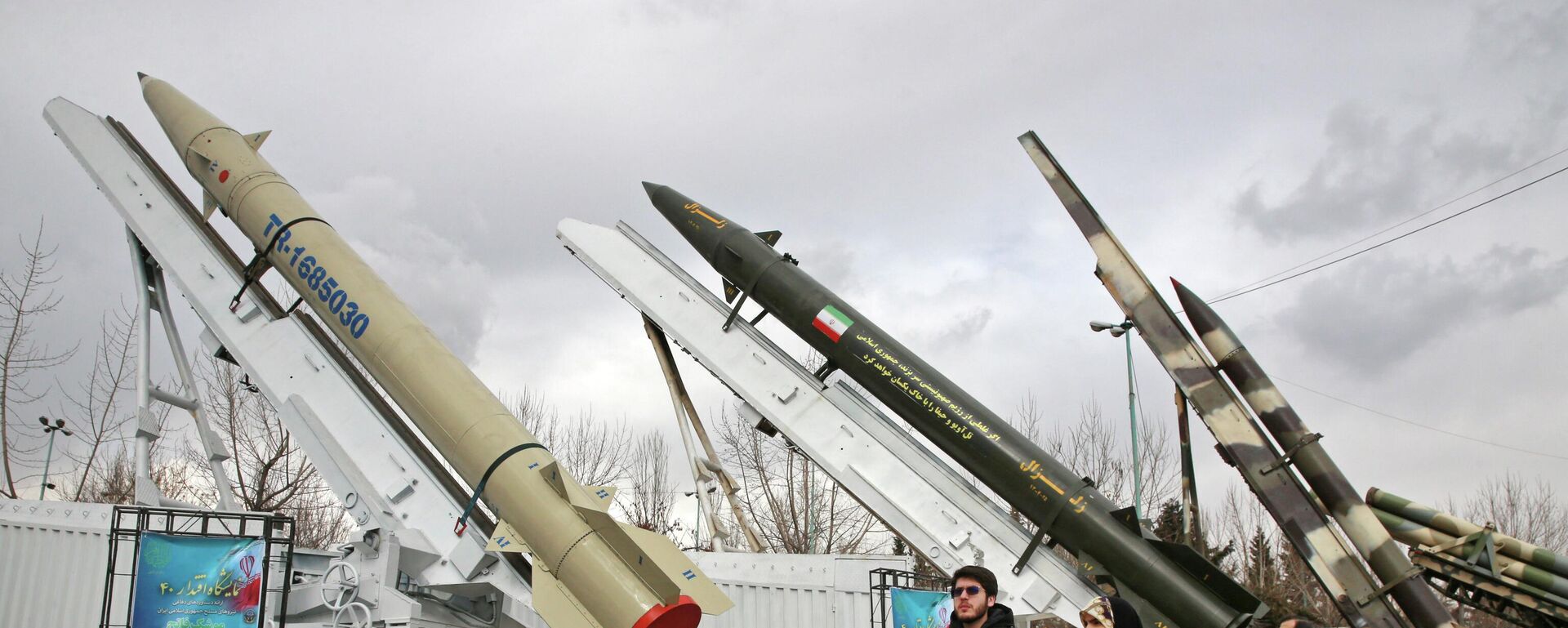 People visit a military exhibition marking the 40th anniversary of Iran's Islamic Revolution in Tehran, Iran, Feb. 3, 2019.  - Sputnik International, 1920, 04.03.2026