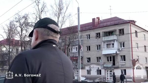 A residential building was damaged as a result of Ukraine's strike on Russia's Bryansk on March 10, 2026 - Sputnik International