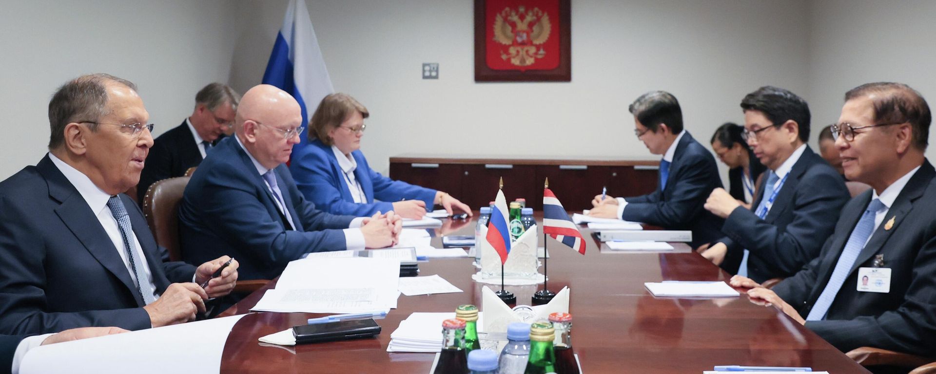 Russian Foreign Minister Sergey Lavrov (left) and Thailand’s Foreign Minister Sihasak Phuangketkeow (right) during a meeting on the sidelines of the UN General Assembly high-level week in New York.
 - Sputnik International, 1920, 13.03.2026