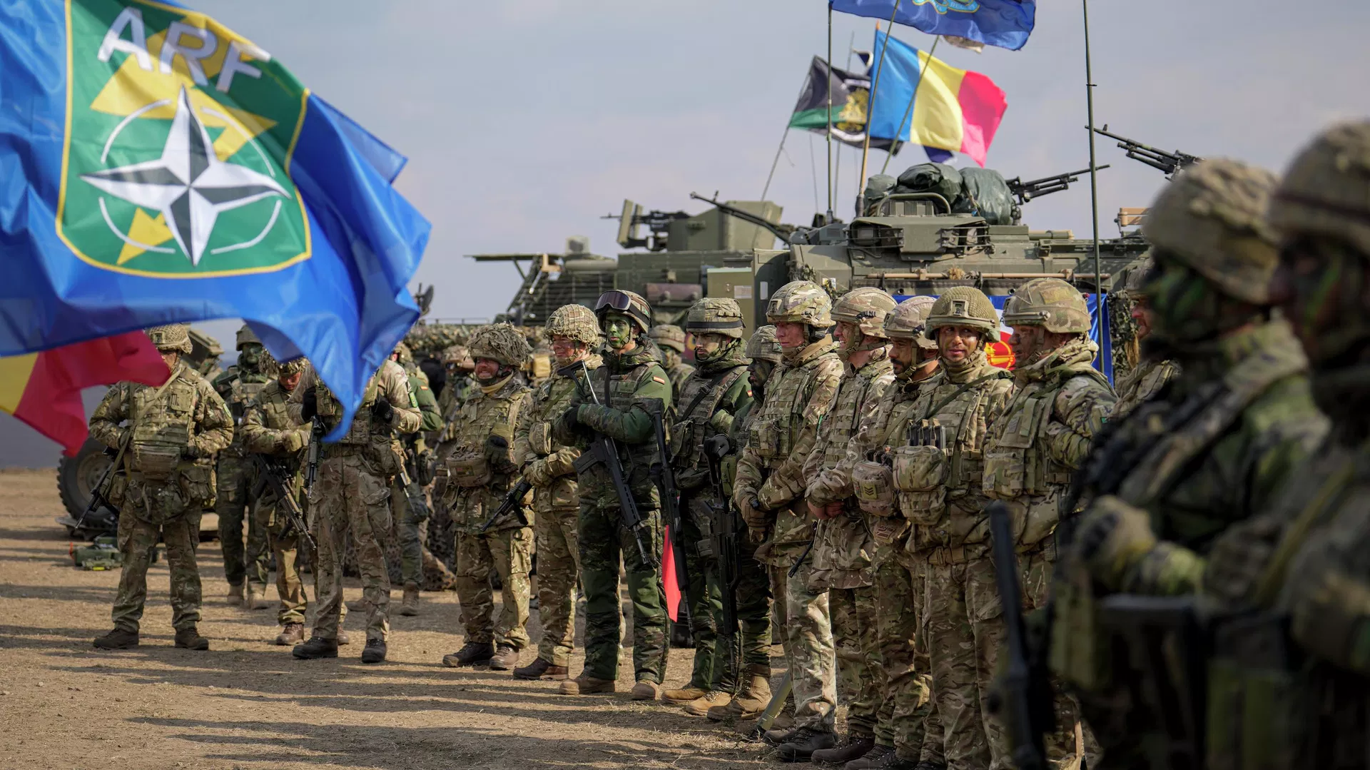 Servicemen stand at the end of the Steadfast Dart 2025 NATO exercise. File photo - Sputnik International, 1920, 30.06.2026