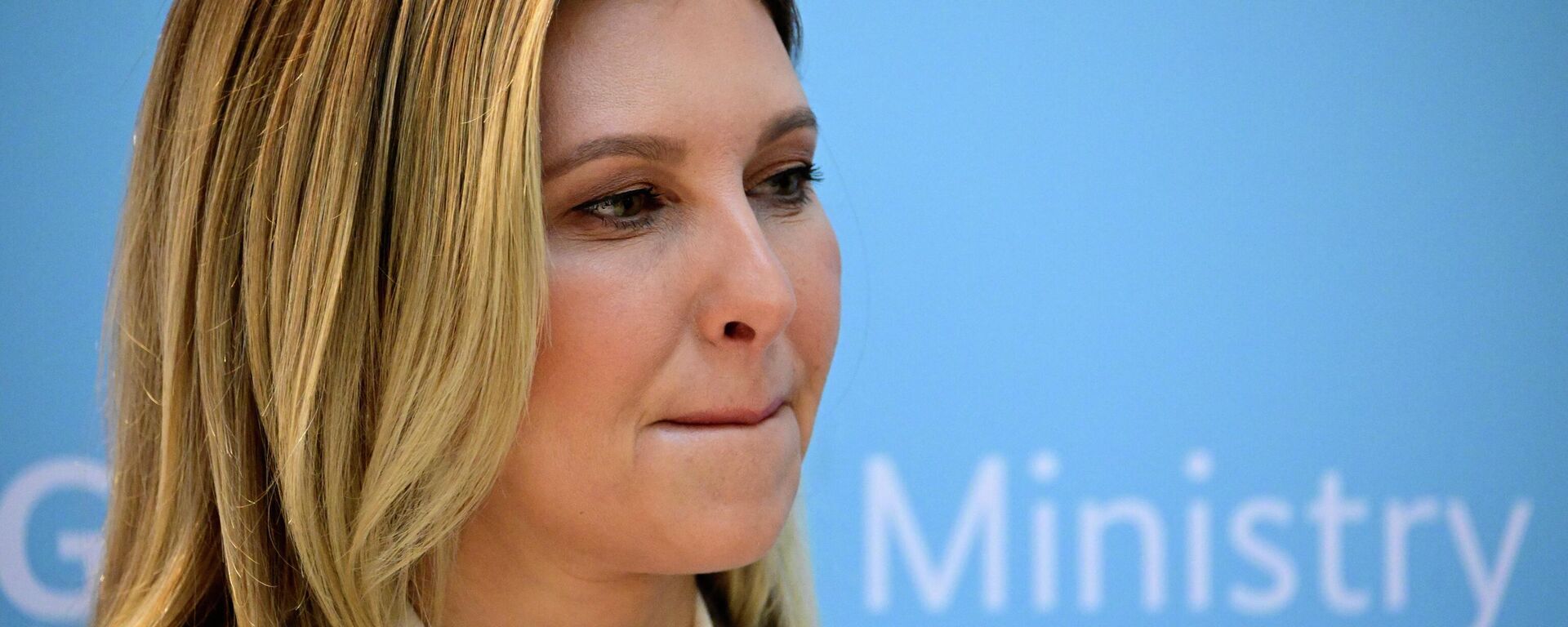 Zelensky's wife Olena Zelenska poses for media prior the Ukrainian-German Mental Health and Rehabilitation Conference in Berlin, on Friday Feb. 2, 2024 - Sputnik International, 1920, 17.05.2026