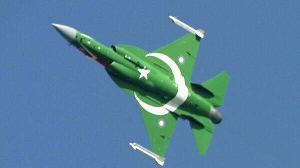 JF-17 thunder fighter aircraft, jointly built by Pakistan and China, flies in a formation during the National Day parade in Islamabad, Pakistan on Friday, Mar. 23, 2007. Amid a massive display of power at a military parade in the Pakistani capital, Pakistani President asked the nation Friday to help him fight the threat of extremism and terrorism. Parade held annually in Islamabad to celebrate a March 23, 1940, resolution by Islamic leaders in British India that eventually led to the formation of the Pakistan.  - Sputnik International