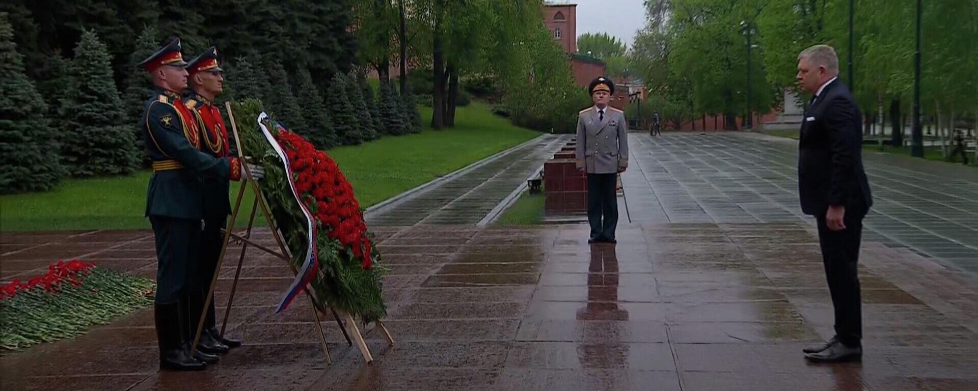 Slovak PM Fico lays wreath at the Tomb of the Unknown Soldier in Moscow - Sputnik International, 1920, 08.05.2026