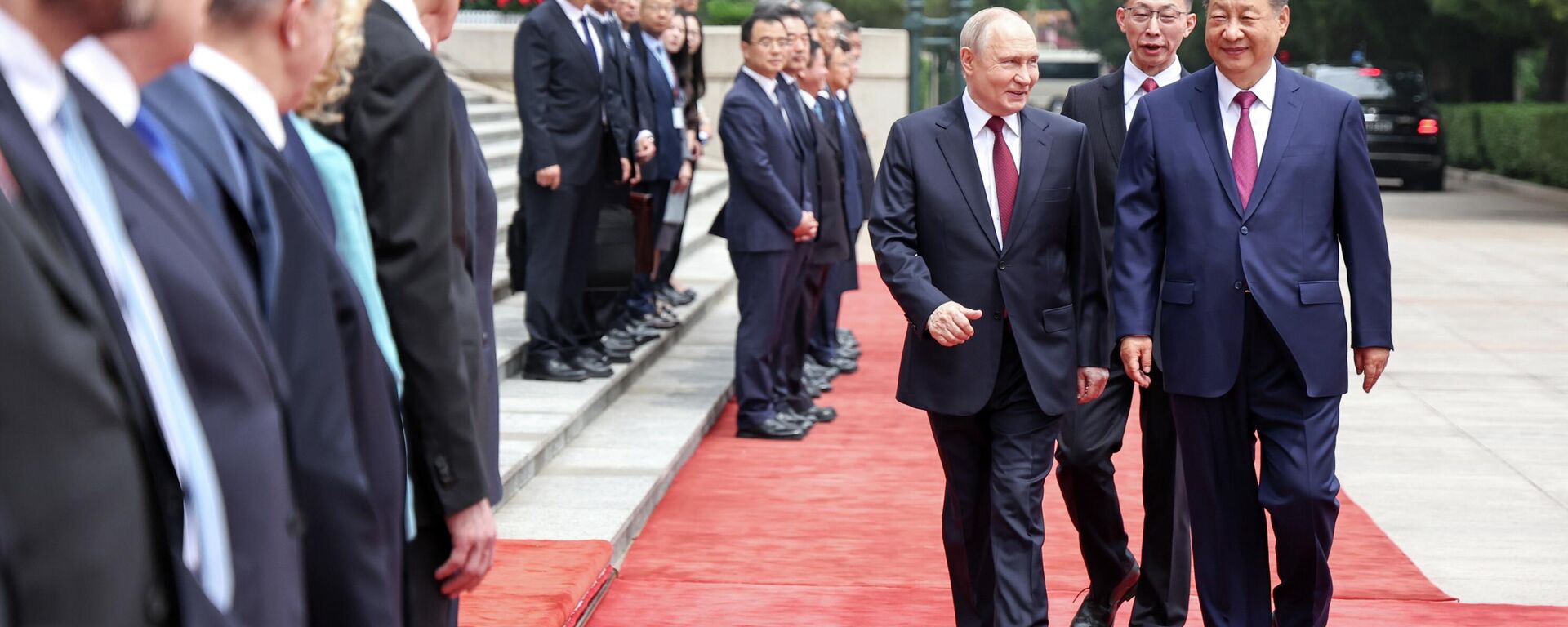 Russian President Vladimir Putin and  Chinese President Xi Jinping - Sputnik International, 1920, 20.05.2026