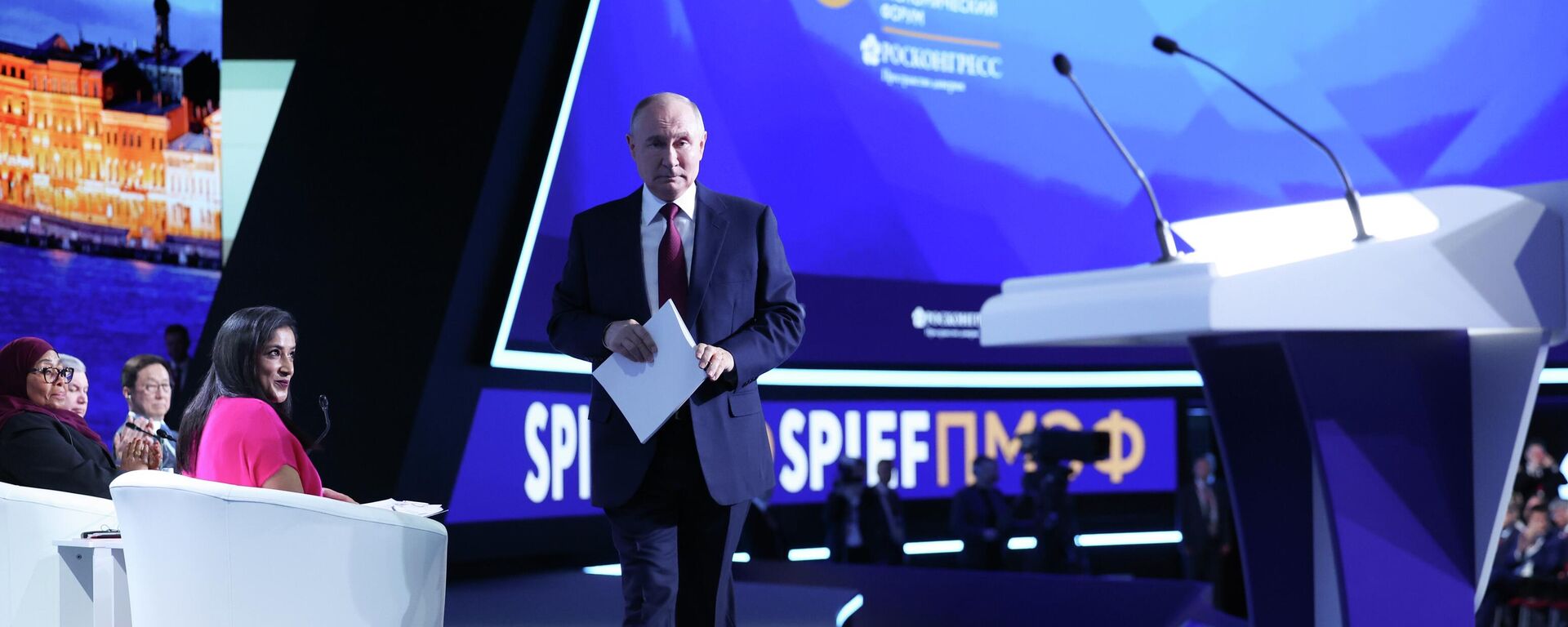 President Putin at the plenary session of the St. Petersburg International Economic Forum, 2026. - Sputnik International, 1920, 05.06.2026