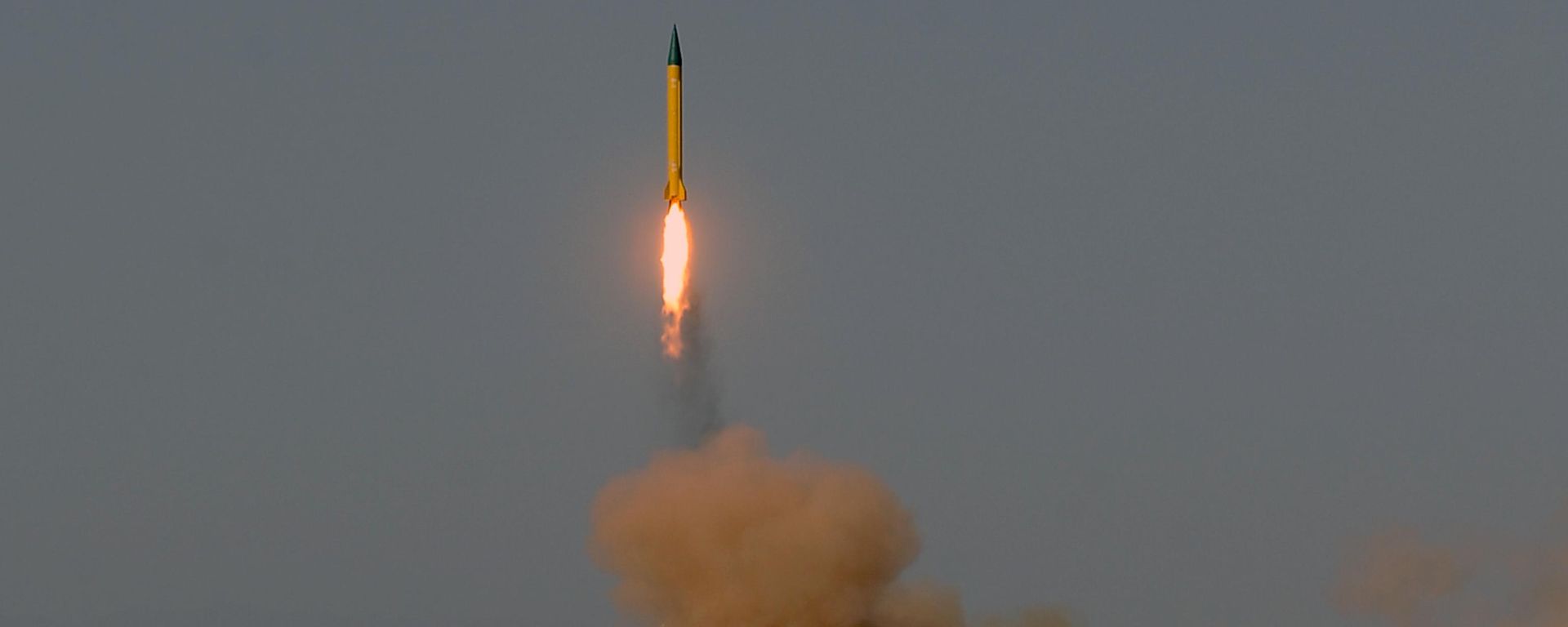 In this photo provided by the Iranian Students News Agency (ISNA), a surface-to-surface missile is launched during the Iranian Revolutionary Guards maneuver in an undisclosed location in Iran, Tuesday, July 3, 2012c  - Sputnik International, 1920, 27.06.2026