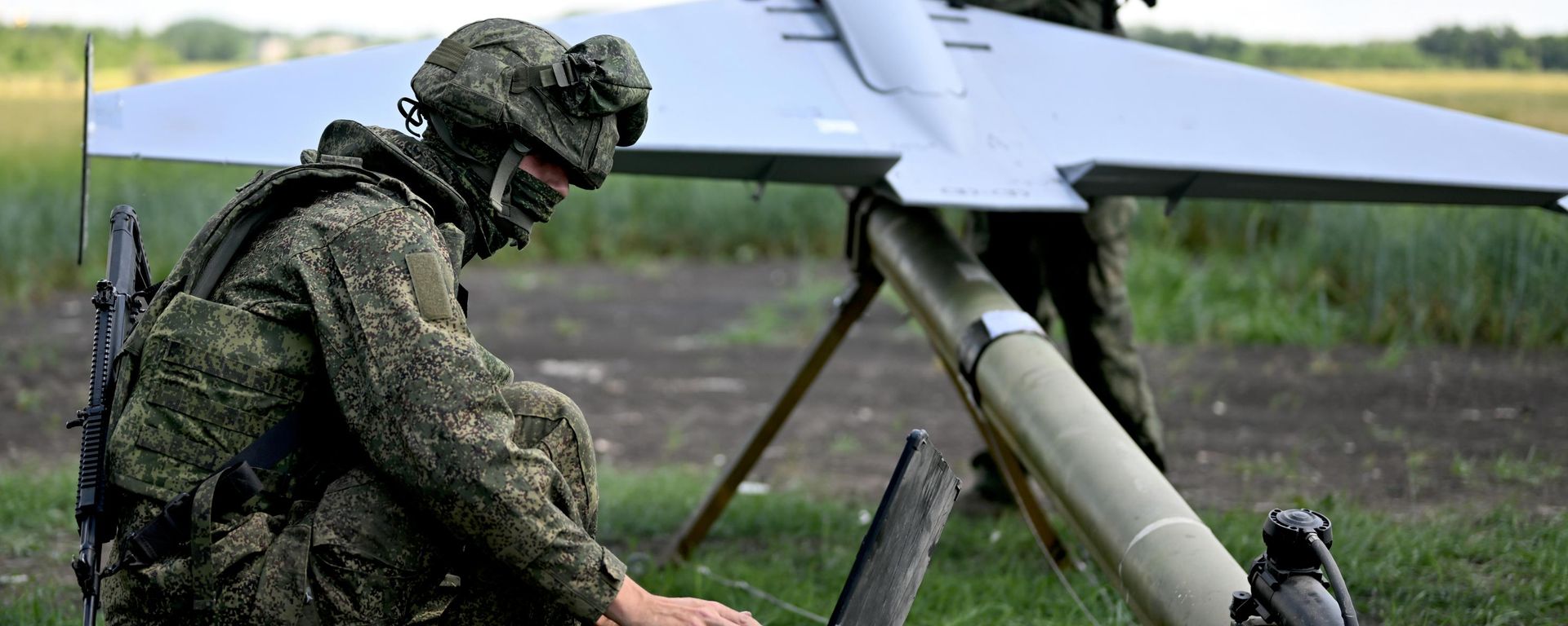A BM-70 UAV crew from Russia's Tsentr Battlegroup conducts combat operations on the Dobropolye axis in the Donetsk People's Republic. - Sputnik International, 1920, 12.07.2026