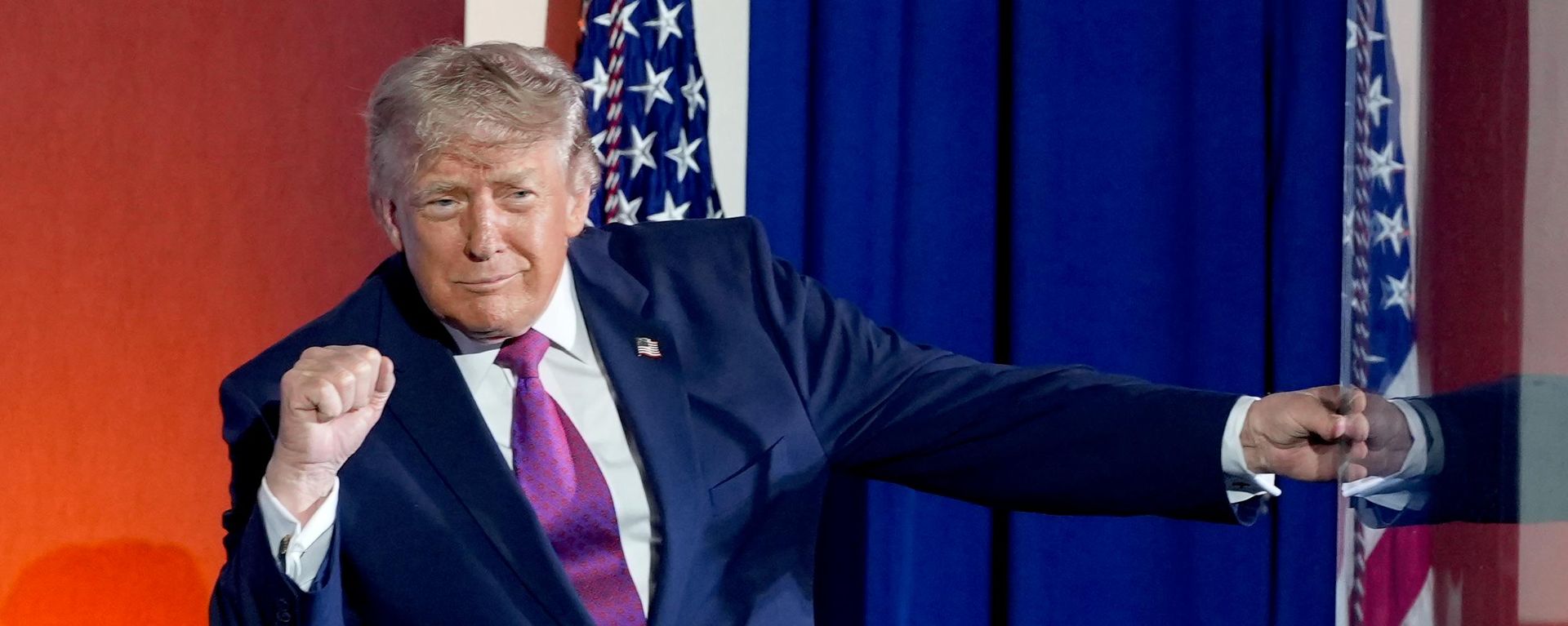 President Donald Trump gestures after speaking at Mount Rushmore National Memorial, Friday, July 3, 2026, near Keystone, S.D. - Sputnik International, 1920, 24.07.2026