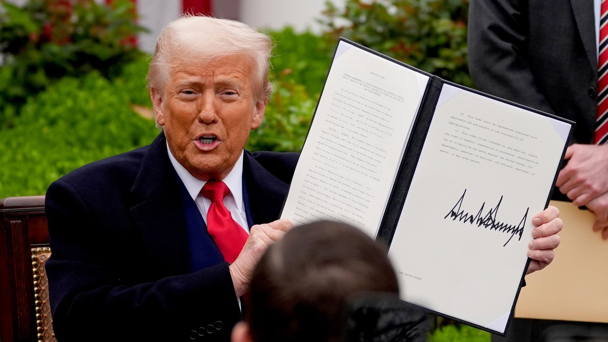 US Imposes New Tariffs of up to 12.5% on 60 Trading Partners