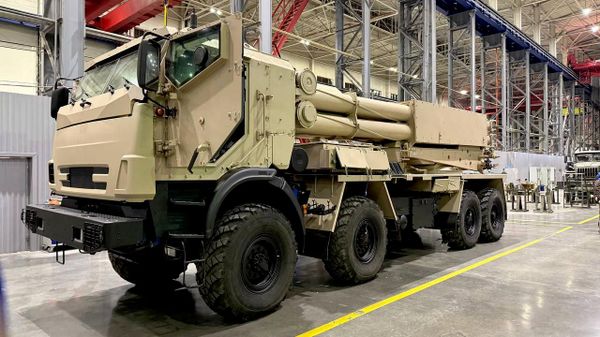 Rostec State Corporation's new Sarma 300 mm multiple launch rocket system (MLRS)  - Sputnik International