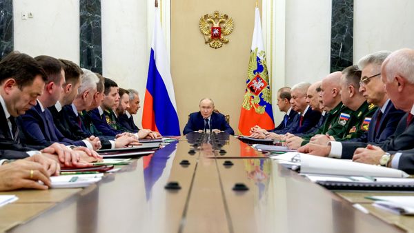 President Vladimir Putin held a meeting of the Military-Industrial Commission - Sputnik International