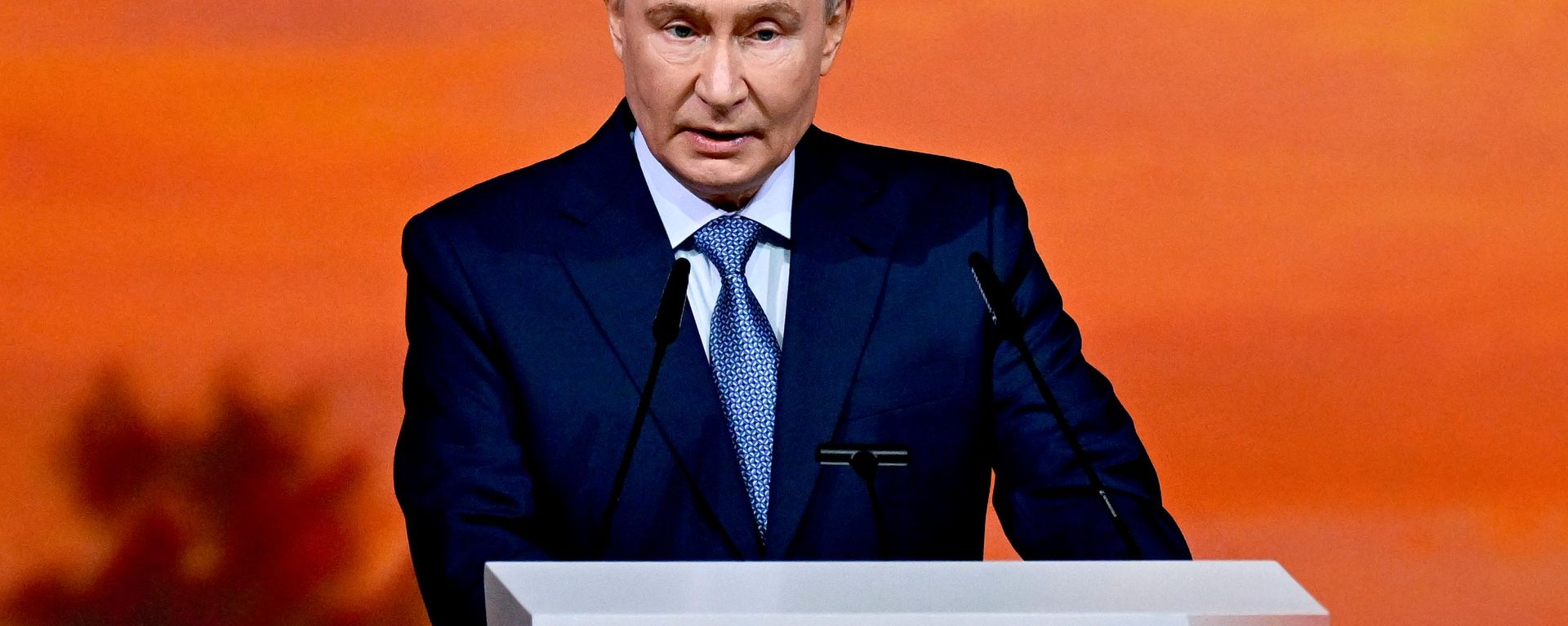 Russian President Vladimir Putin at the 12th St. Petersburg International Forum of United Cultures - Sputnik International, 1920, 25.09.2026