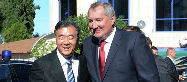 During a meeting with Russia’s Deputy Prime Minister Dmitry Rogozin Saturday, China’s Vice Premier Wang Yang stated that the West was wrong in imposing economic sanctions against Russia. - Sputnik International
