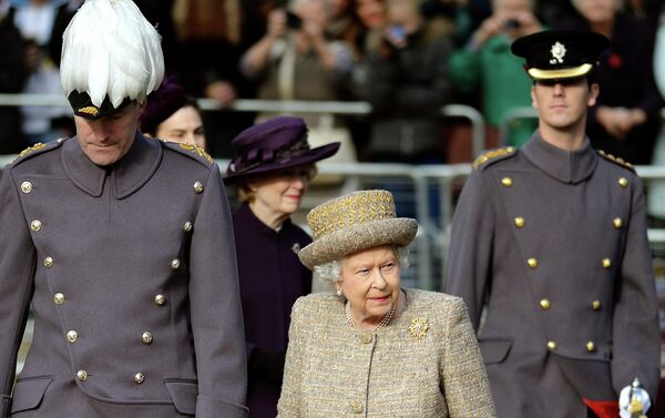 Britain's Queen Elizabeth arrives for the opening of the Flanders' Fields Memorial at Wellington Barracks in London, Thursday Nov. 6, 2014. - Sputnik International