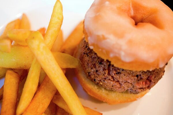 'Obesity is On the Rise in UK but Latest Trendy Diets Aren’t the Cure', Psychologist Warns - Sputnik International