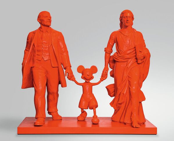 Hero, Leader, God, 2014 Painted resin - Sputnik International
