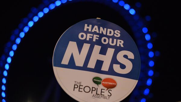 Hands off our NHS placard - Sputnik International
