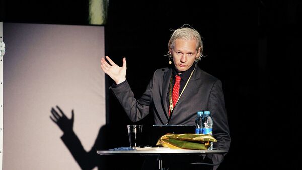 The Subtle Roar of Online Whistle-blowing: Julian Assange - Sputnik International