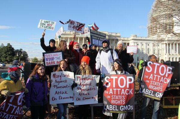 Activists are concerned that the Safe and Accurate Food Labeling Act would prevent the FDA from requiring companies to label food with genetically engineered ingredients. Activists are concerned that the Safe and Accurate Food Labeling Act would prevent the FDA from requiring companies to label food with genetically engineered ingredients. - Sputnik International
