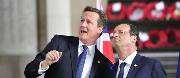 David Cameron and Francois Hollande - Sputnik International