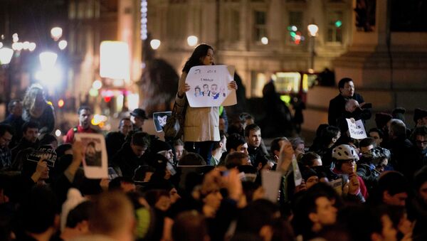 Trafalgar Square vigil in solidarity with the victims of the Charlie Hebdo attack - Sputnik International