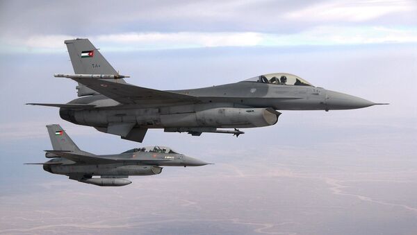 Royal Jordanian Air Force F-16 Fighting Falcon aircraft fighter pilots - Sputnik International