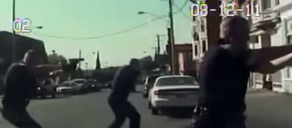 Screenshot from dashcam video showing police involved in the shooting death of Luis Rivera in Schenectady, NY, 2011. - Sputnik International