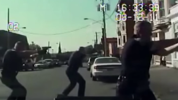 Screenshot from dashcam video showing police involved in the shooting death of Luis Rivera in Schenectady, NY, 2011. - Sputnik International