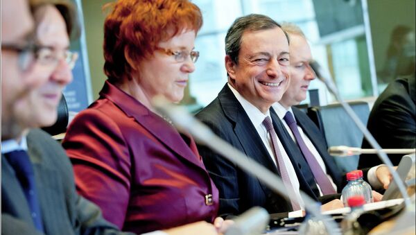 ECB President Mario Draghi - Sputnik International