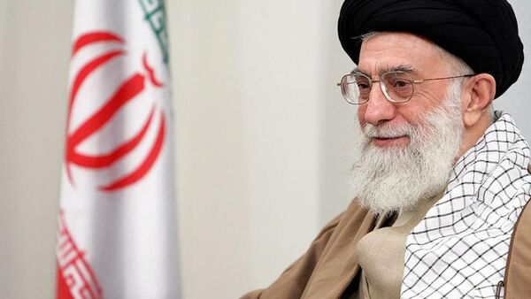 Iran's Supreme Leader Ayatollah Khomenei criticizes the U.S. on Twitter. - Sputnik International