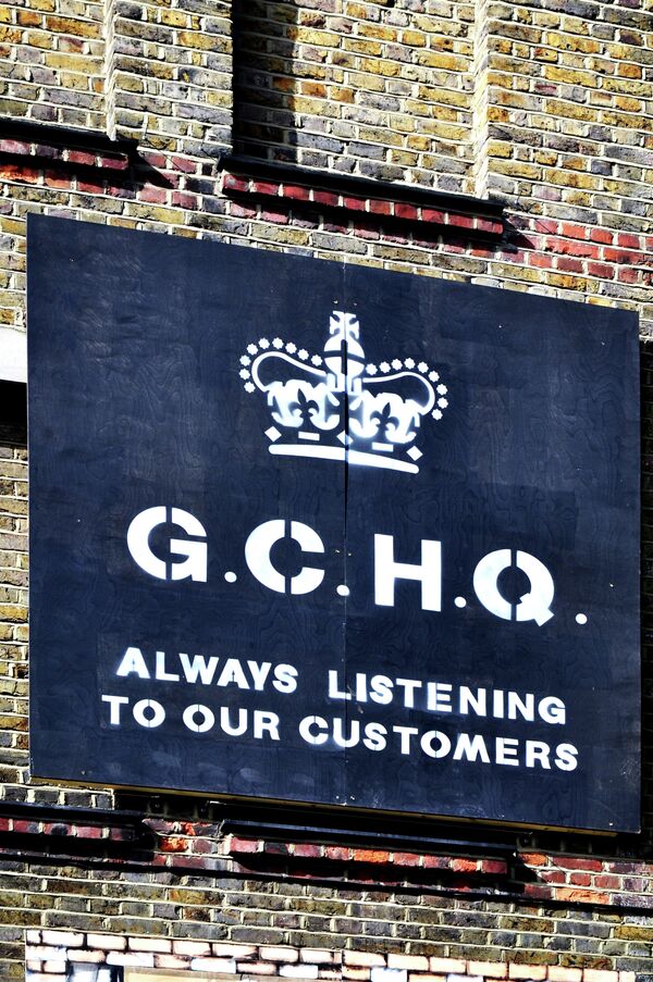 GCHQ: Always Listening to our Customers poster - Sputnik International