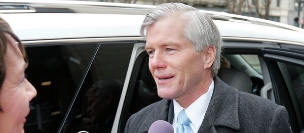 Former Virginia Gov. Bob McDonnell arrives at federal court for sentencing in Richmond, Va., Tuesday, Jan. 6, 2015. McDonnell, once a top Republican prospect for national office, was convicted for selling the influence of his office to the CEO of a dietary supplements company. - Sputnik International