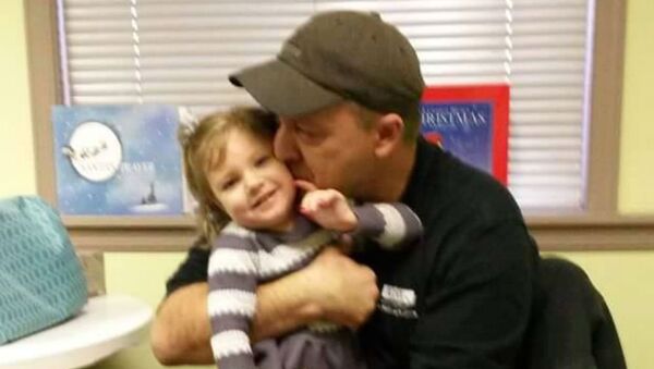 Sioux Falls, North Dakota couple say their three children are victims of medical kidnapping after they are taken into state custody for child neglect. - Sputnik International