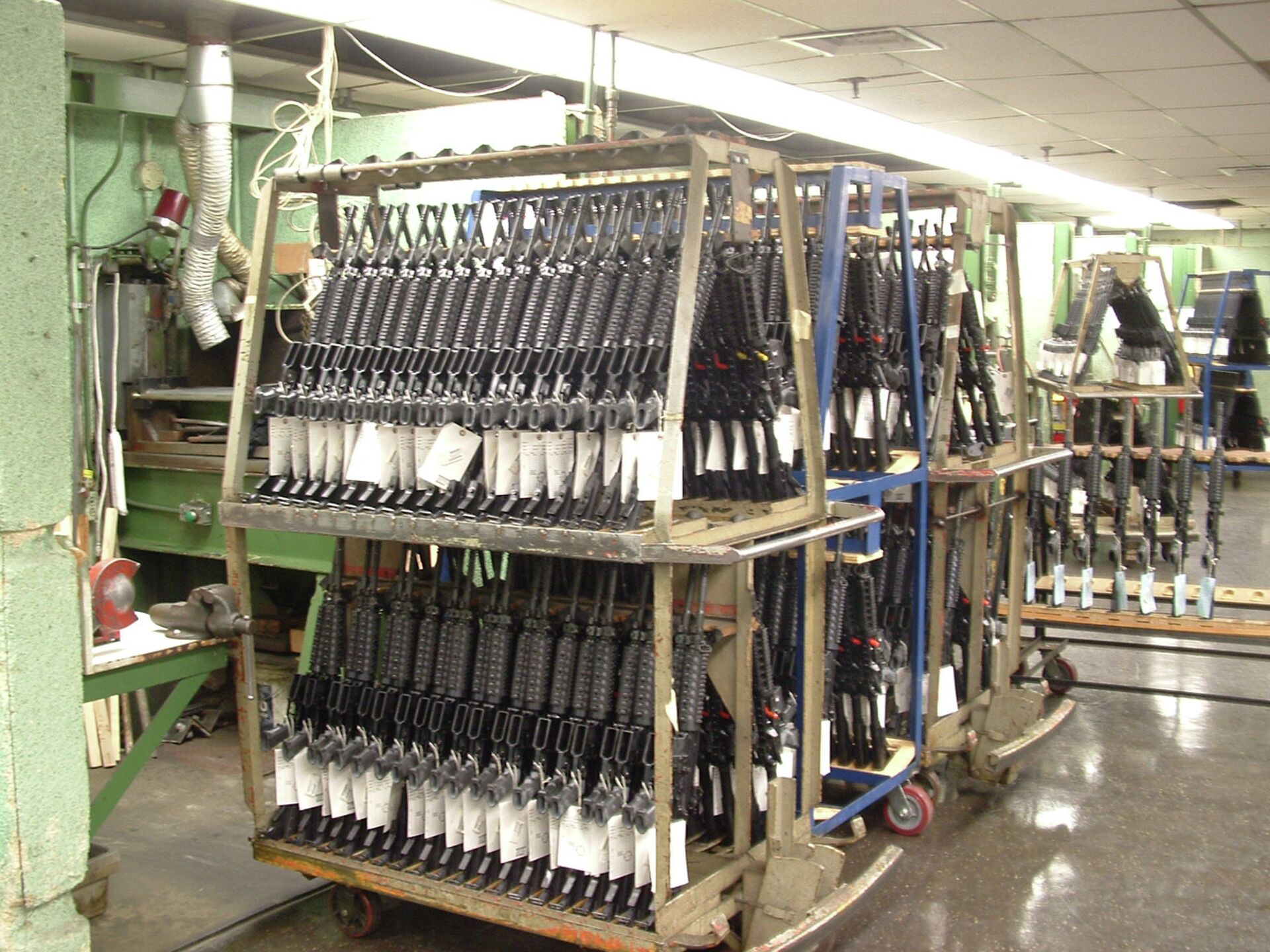 Tens of thousands of M4 carbine rifles, such as those shown here, are being sent to Iraq from the U.S., only to end up in the hands of pro-Iranian militias. - Sputnik International, 1920, 17.05.2022