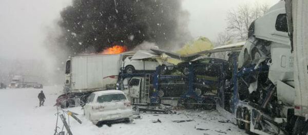 Around 150 vehicles were involved in a car accident in southwestern Michigan due to bad weather conditions. Around 150 vehicles were involved in a car accident in southwestern Michigan due to bad weather conditions. - Sputnik International