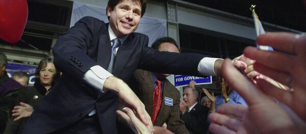 Then-U.S. Rep. Rod Blagojevich thanks supporters at his election night party in Chicago, March 19, 2002, after he received his party's nomination for governor. Blagojevich would later be sentenced to 14 years in prison for blatant corruption. - Sputnik International