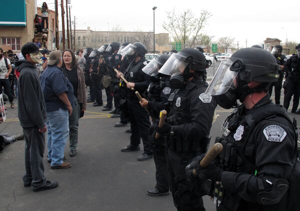 Protesters square off against police in protest for James Boyd Protesters square off against police in protest for James Boyd - Sputnik International