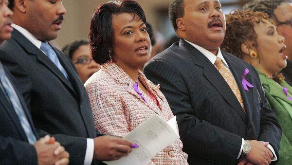 Martin Luther  King's three children pictured left to right: Dexter Scott King, Rev. Bernice Albertine King, and Martin Luther King III - Sputnik International