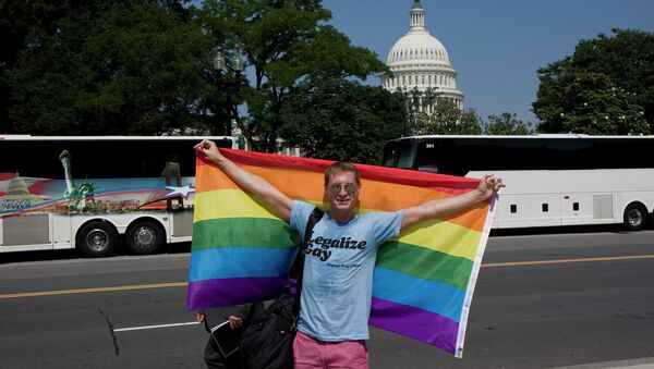 Gay rights activist celebrates SCOTUS victory in June, 2013. - Sputnik International