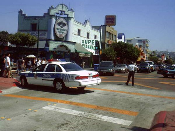 According to Tijuana police, this is the first time smugglers have attempted to use drones to pass drugs through the San Ysidro Port of Entry.  - Sputnik International