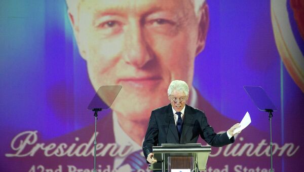 Bill Clinton receives the Salute to Greatness Award in January, 2015. - Sputnik International