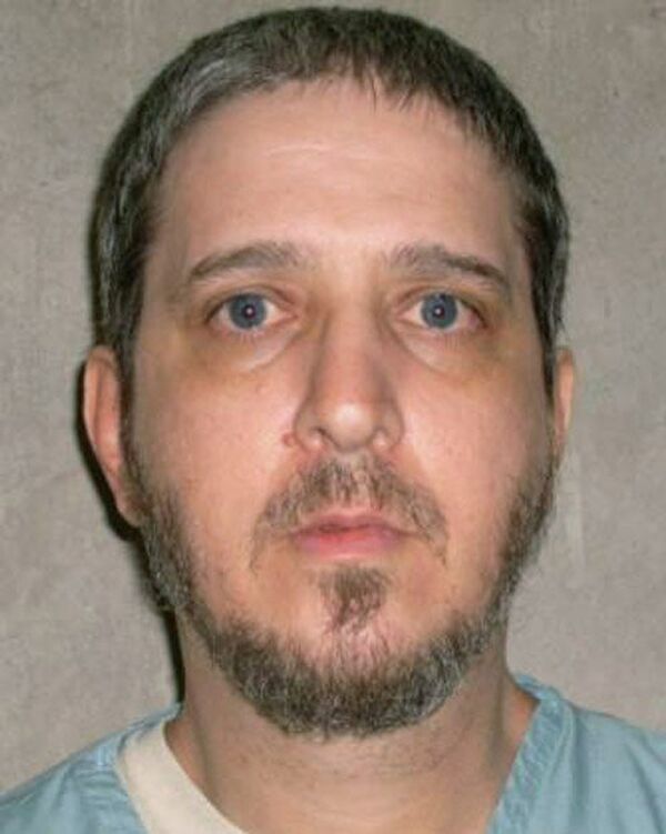 Death row inmate Richard Glossip, one of the petitioners in Glossip v Gross, will seek a stay of execution while the Supreme Court addresses the constitutionality of Oklahoma's lethal injection protocols. Death row inmate Richard Glossip, one of the petitioners in Glossip v Gross, will seek a stay of execution while the Supreme Court addresses the constitutionality of Oklahoma's lethal injection protocols. - Sputnik International
