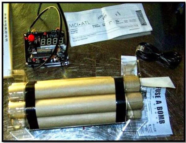 A novelty alarm clock resembling an explosive device was discovered in a carry-on bag at Kansas City (MCI). - Sputnik International