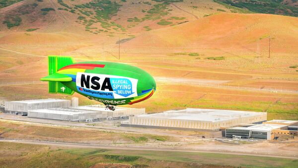The environmental group Greenpeace flew an airship over the National Security Agency's UTAH Data Center in Bluffdale to protest the government's mass surveillance program. - Sputnik International