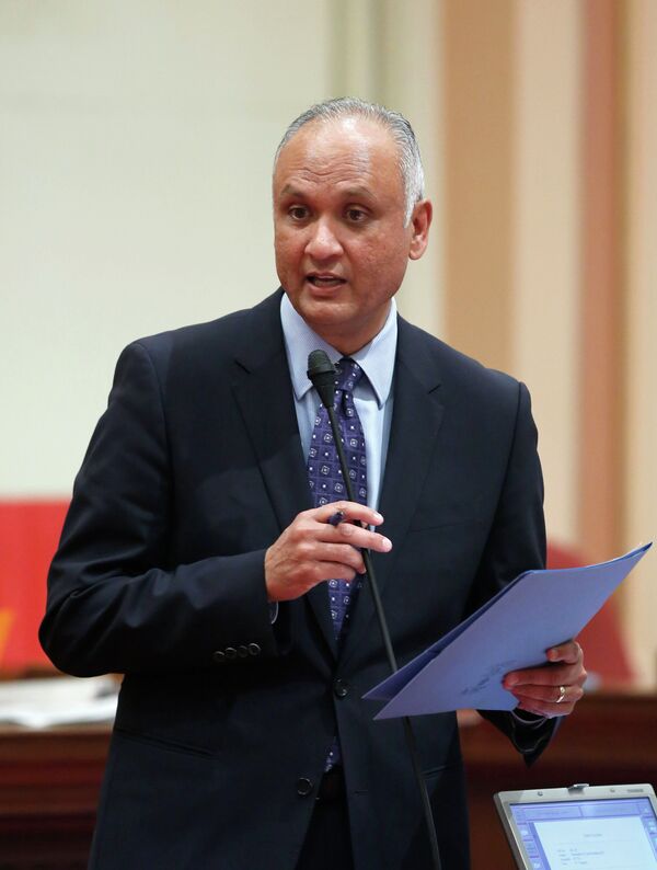 We can no longer afford to sit on the sidelines while big tobacco markets to our kids and gets another generation of young people hooked on a product that will ultimately kill them- Ed Hernandez - Sputnik International