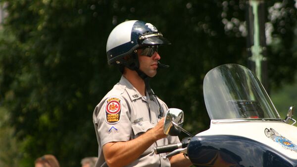 Fairfax County, Virginia, police officer on a motorcycle - Sputnik International
