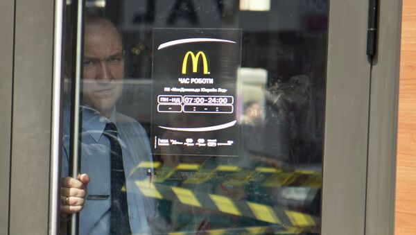 McDonald’s temporarily closes its fast food restaurants in Crimea - Sputnik International