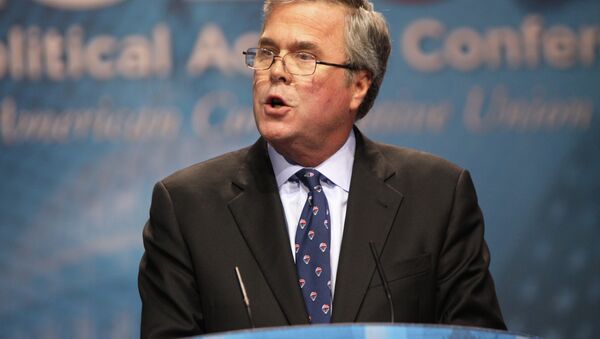 Jeb Bush leveled harsh criticism at Hillary Clinton at a GOP rally in key state Colorado. - Sputnik International