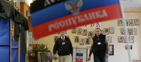 Leader of the Indipendenza Veneta movement in Italy Alessio Morosin believes that Moscow's decision to recognize the elections in the self-proclaimed republics of Donetsk and Luhansk must not be a reason for new EU sanctions on Russia. - Sputnik International