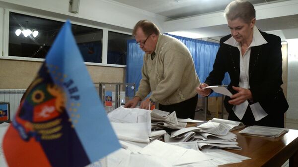 Counting ballots during election in the Donetsk People's Republic (DPR). File photo - Sputnik International